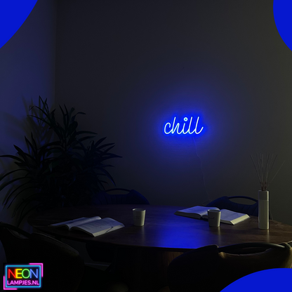 Neon Lamp - Chill Blauw - Incl. Ophanghaakjes - Neon Sign - Neon Verlichting - 19,5 x 40 cm