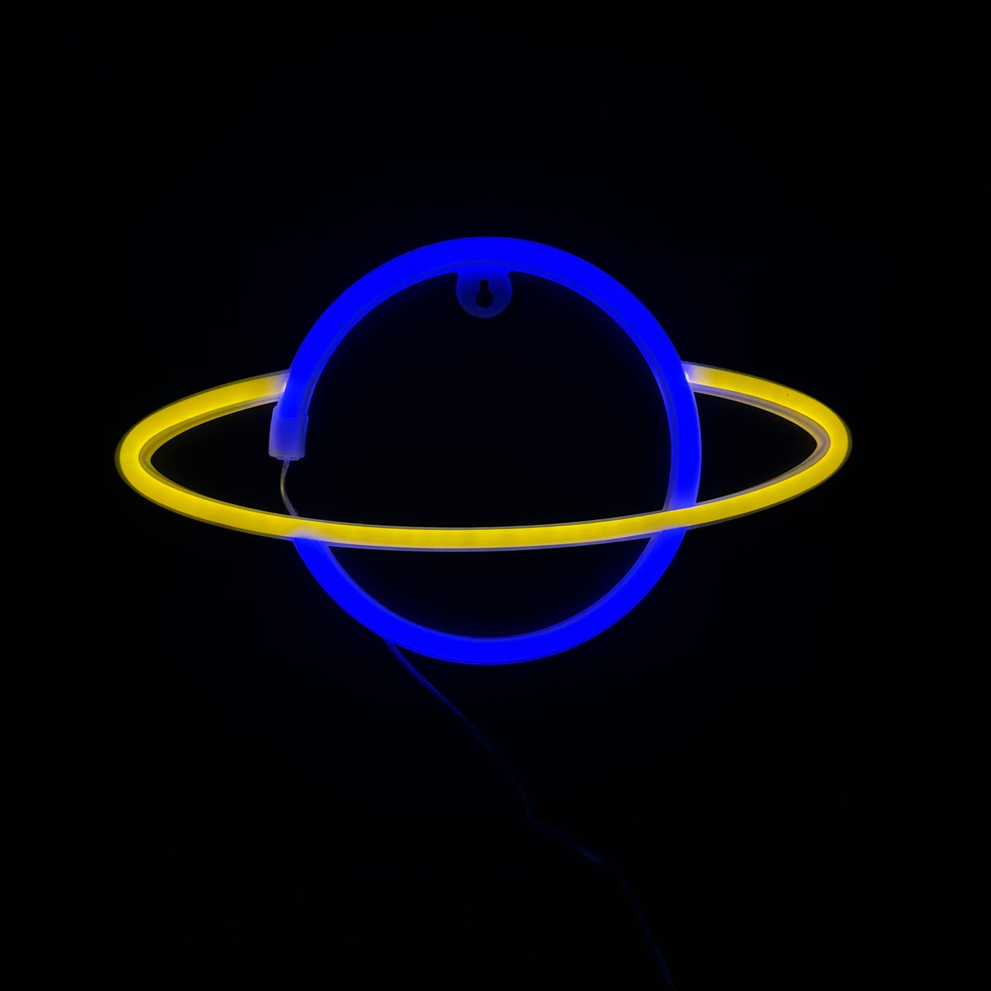 Neon Lamp - Planeet Blauw / Geel - Incl. 3 Batterijen - 17 x 30 cm