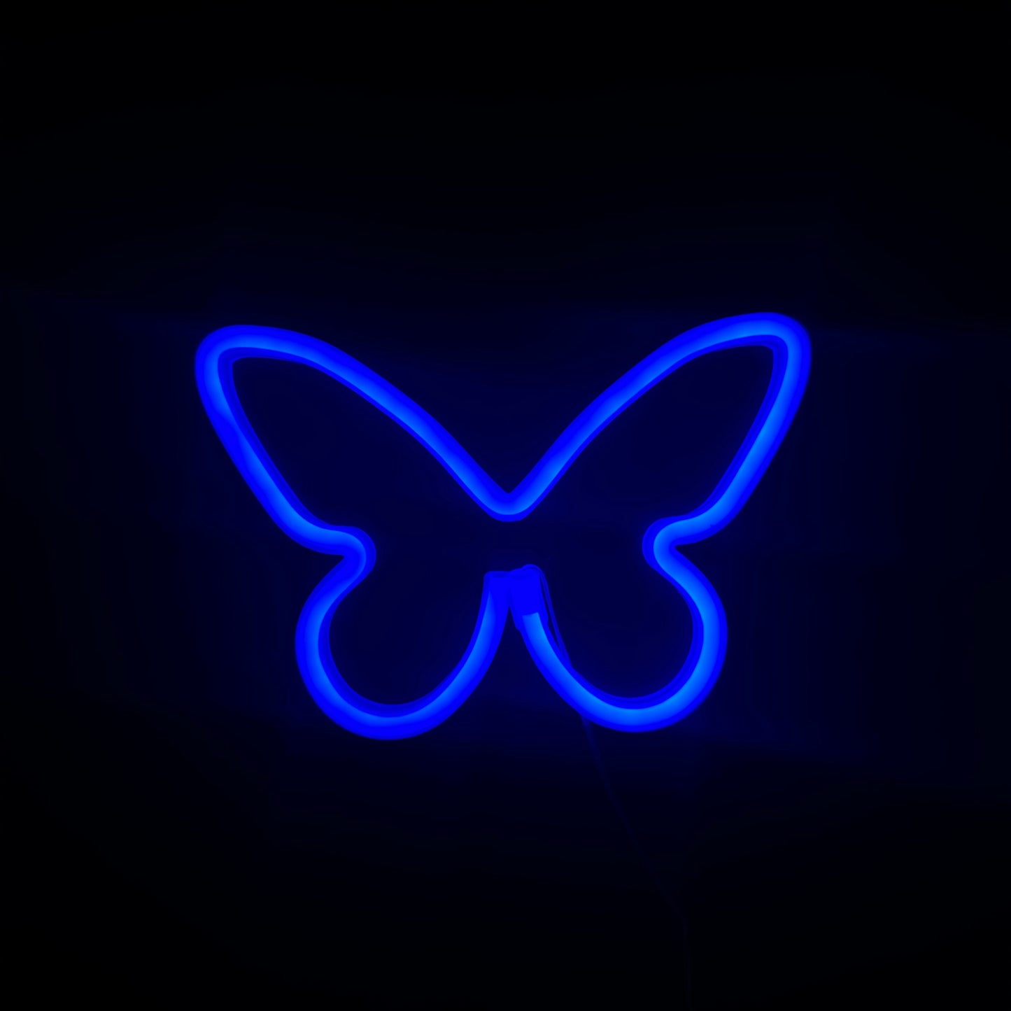 Neon Lamp - Vlinder Blauw - Incl. 3 Batterijen - 16 x 23 cm